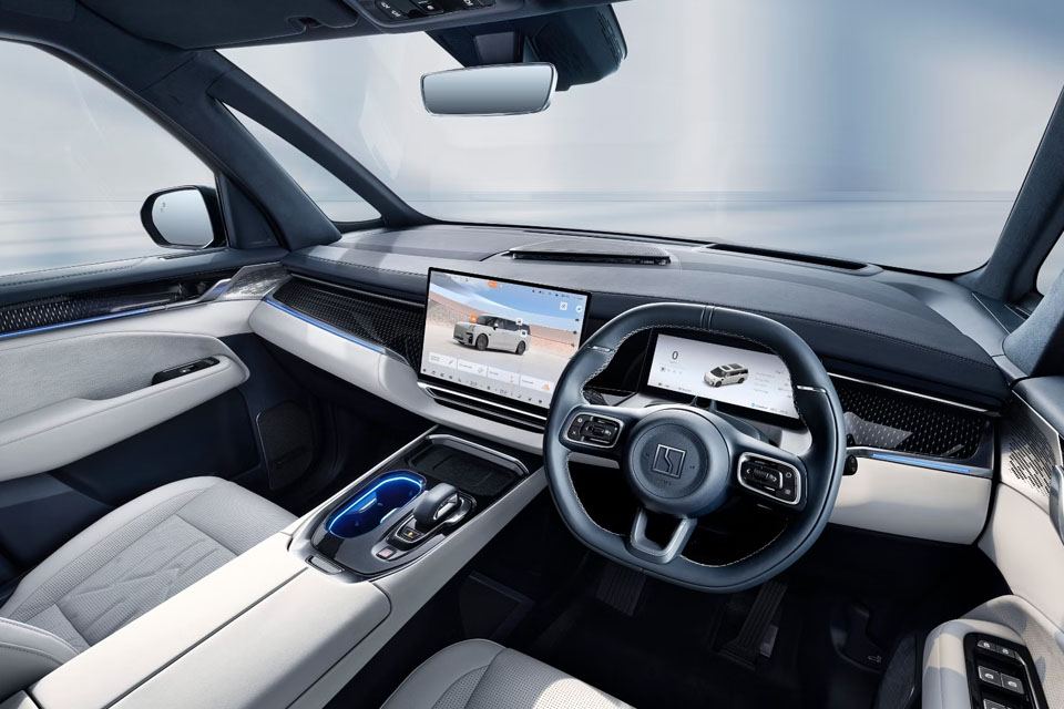 Right hand drive Zeekr 009 interior