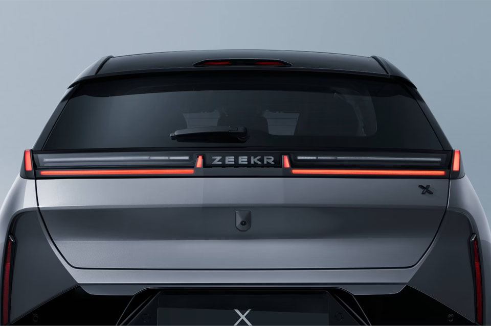 Rear angle photo of a Grey Zeekr X's taillights